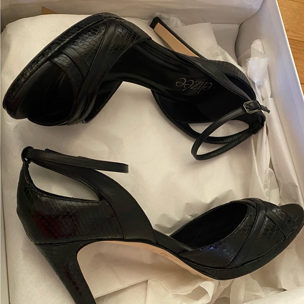 Adriana Sandal by Elizee Size 38 - Picture 8 of 13
